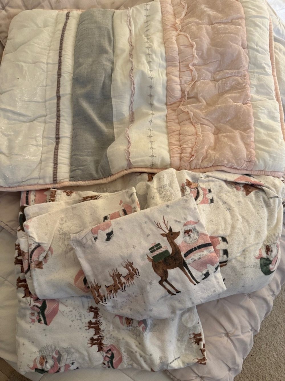 Pottery Barn Kids - Santa Flannel Twin Sheet Set